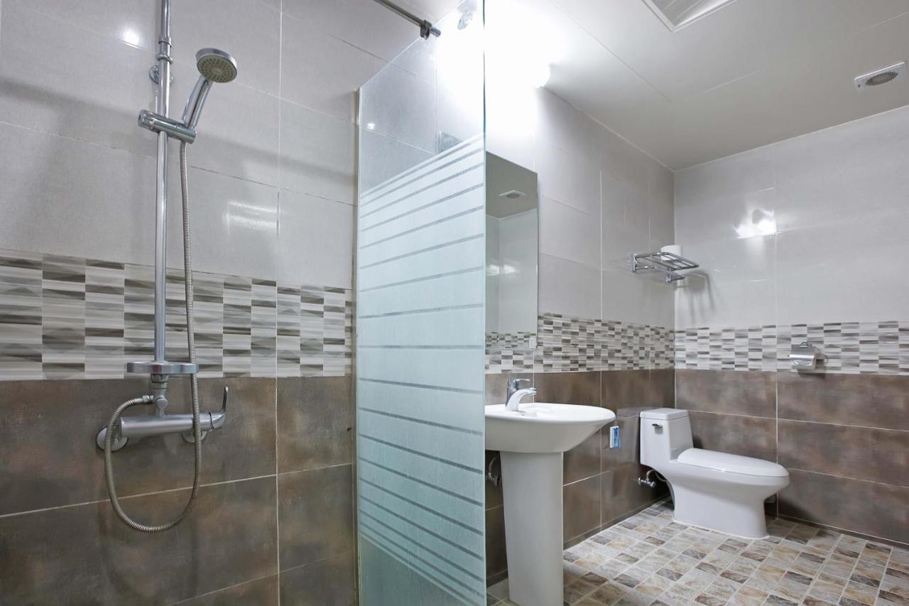 Dome Hotel גאוז'ה מראה חיצוני תמונה